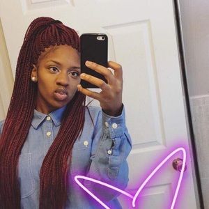Meet your Posher, Tahnaysia